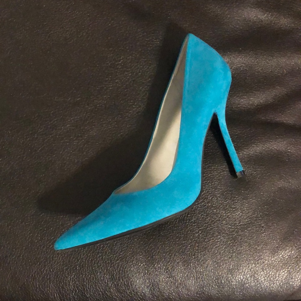Guess heels 👠